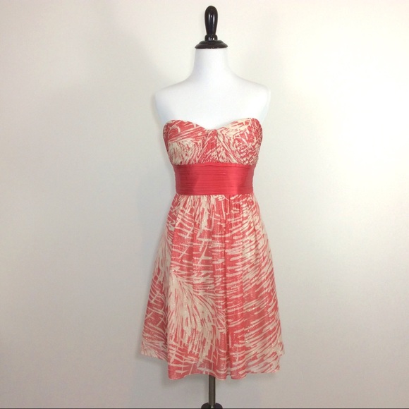 BCBGMaxAzria Dresses & Skirts - ❌SOLD❌BCBGMaxazria Strapless Bow Sweetheart Dress